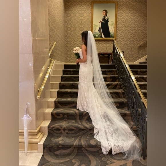 Wedding Veil - Beckers Bridal - Picture 1 of 2